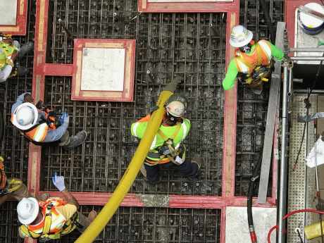 Vogtle_concrete_pour_Oct_17_(Georgia_Power)-460